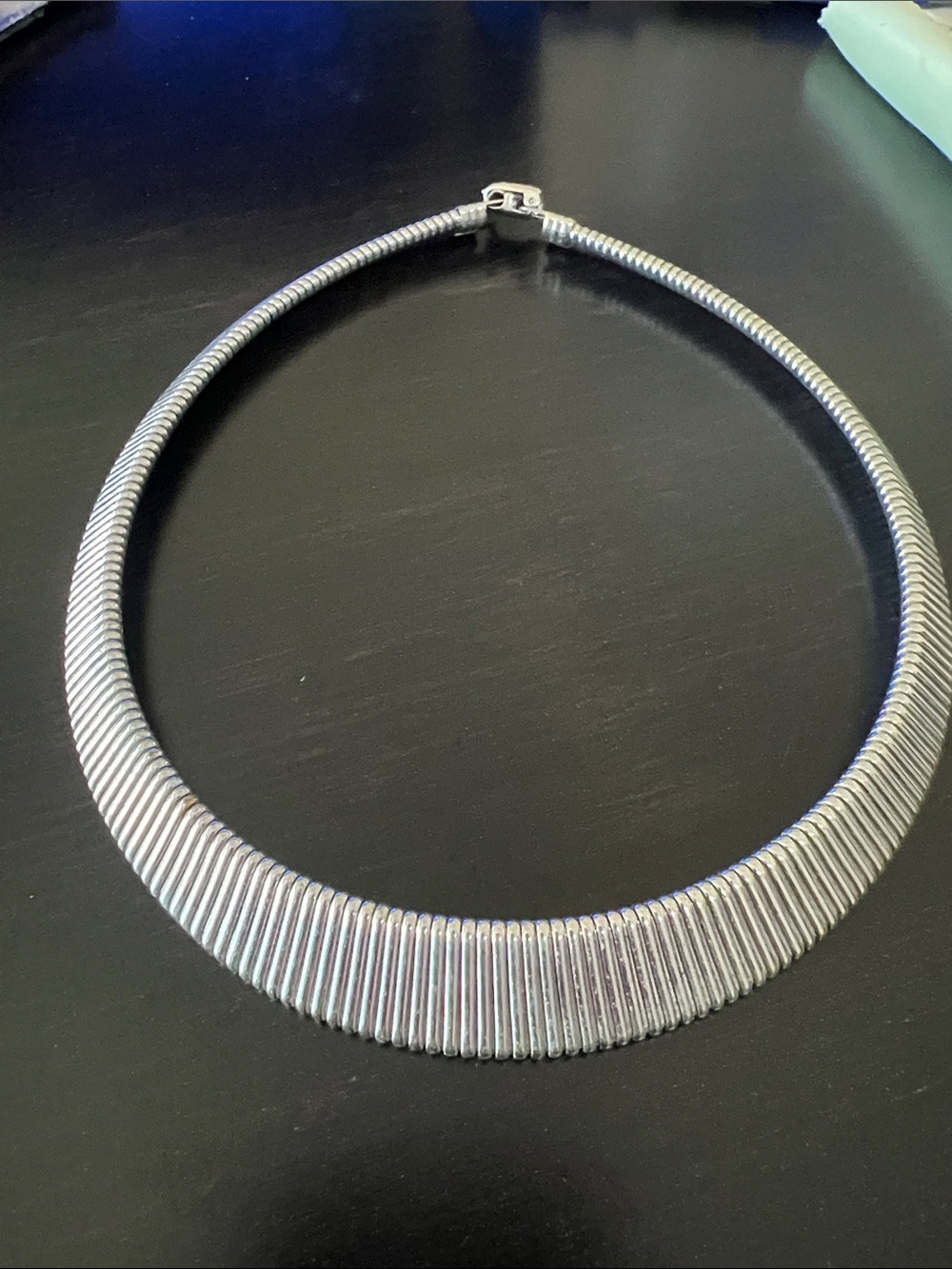 Ribbed Collar Necklace in Silver Tone